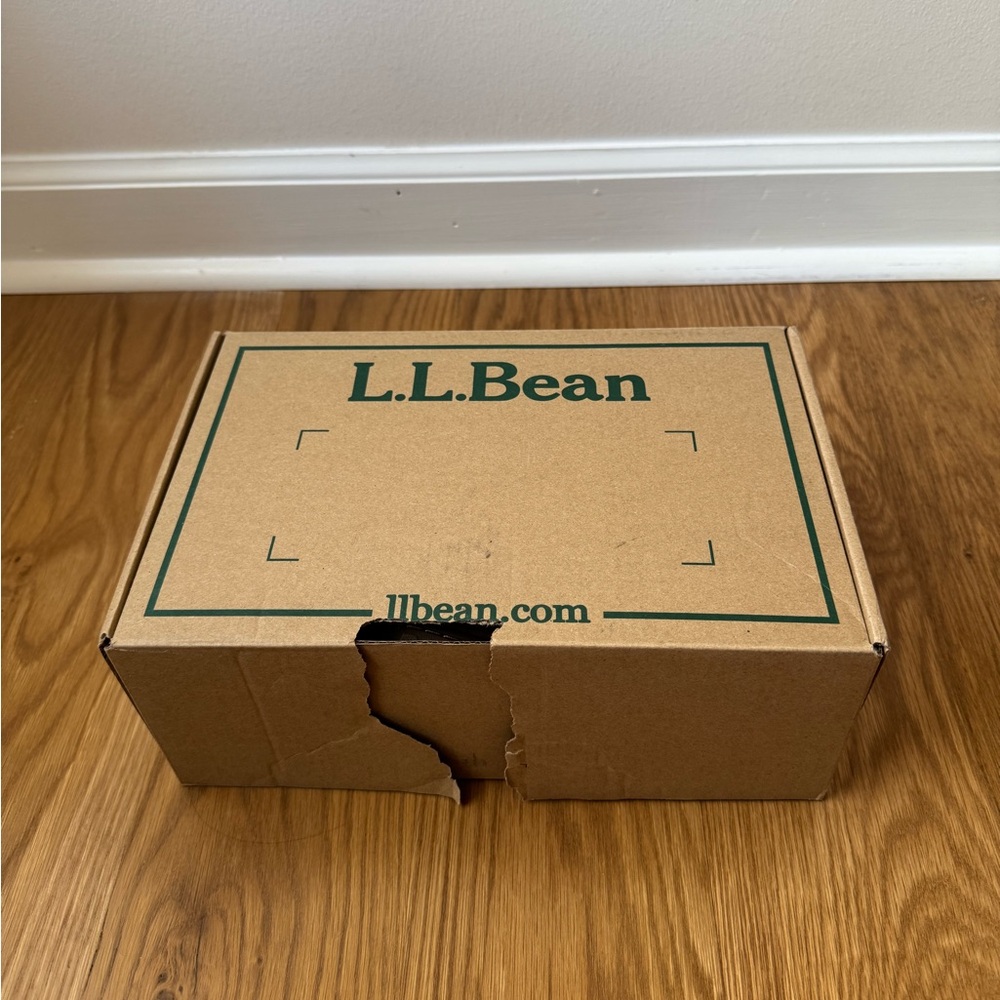 New in Box L.L. Bean Women's Wicked Good Slippers, Venetian, Brown, Size 8 - Picture 12 of 14